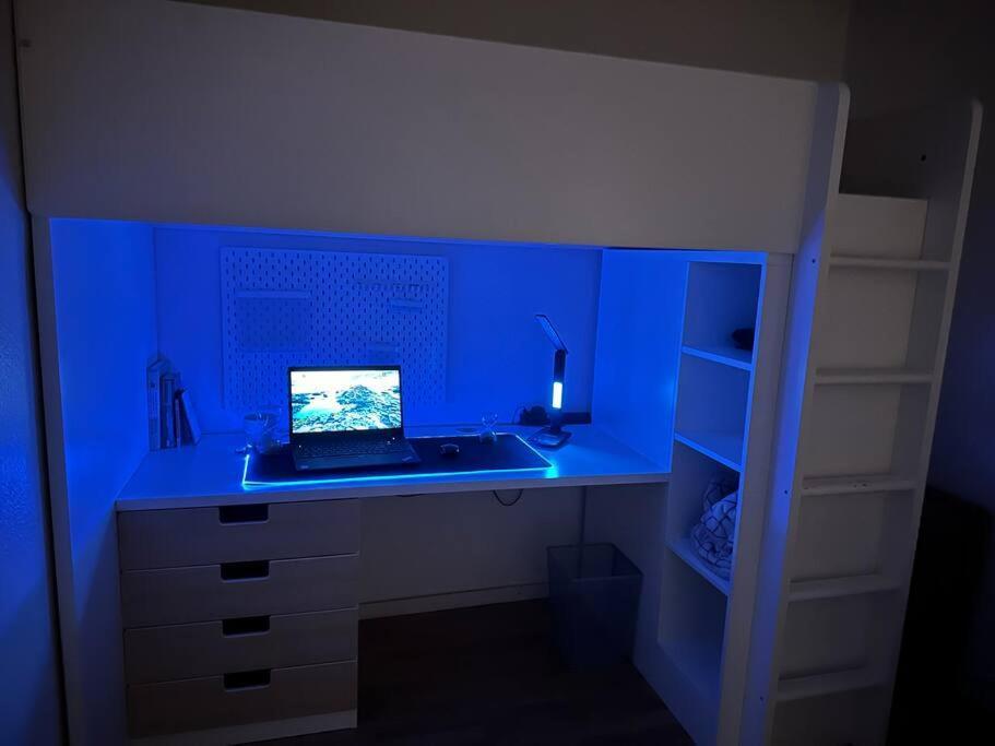 Apartment 3 Bei Der Schalke Arena, Sport Und Naehe Dortmund Essen Duesseldorf Oberhausen